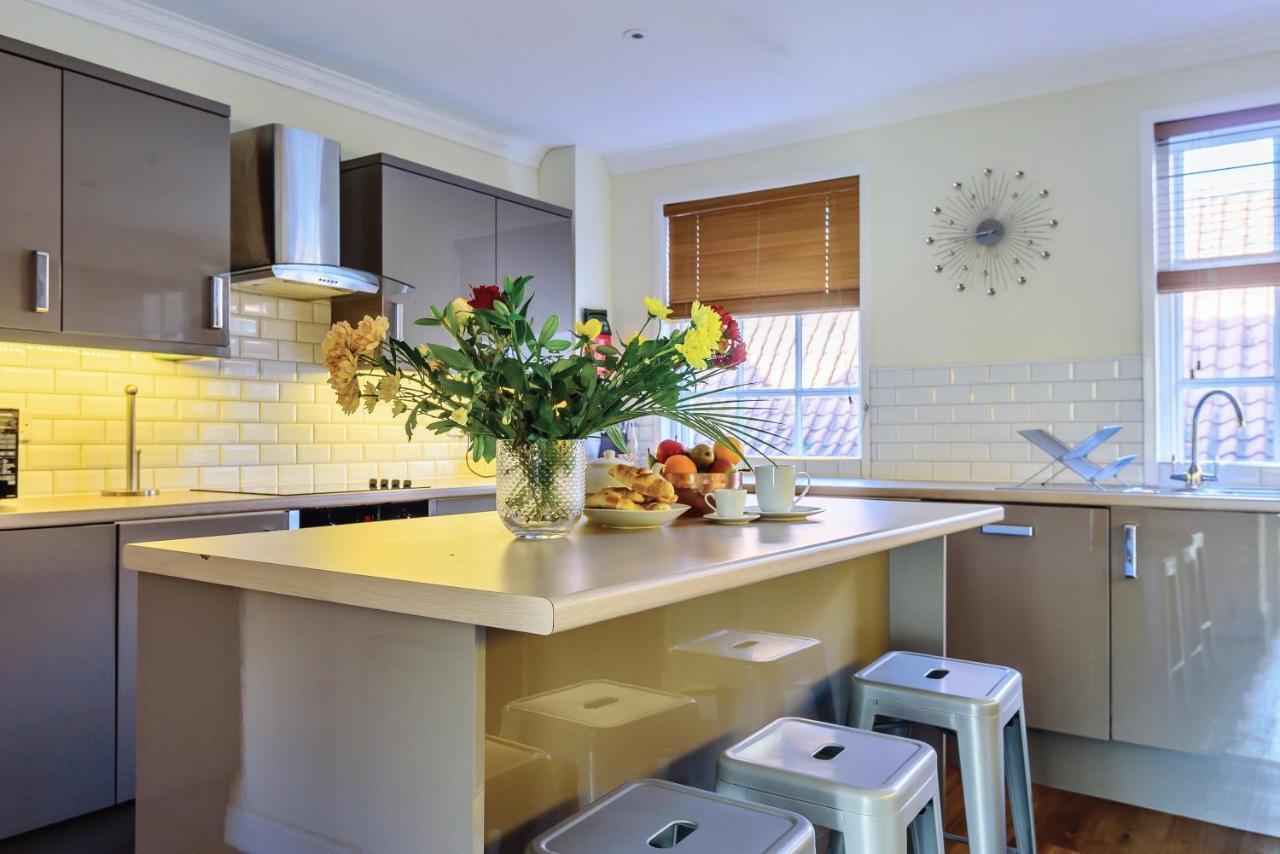 37A Stonegate Loft Apartment ยอร์ค ภายนอก รูปภาพ