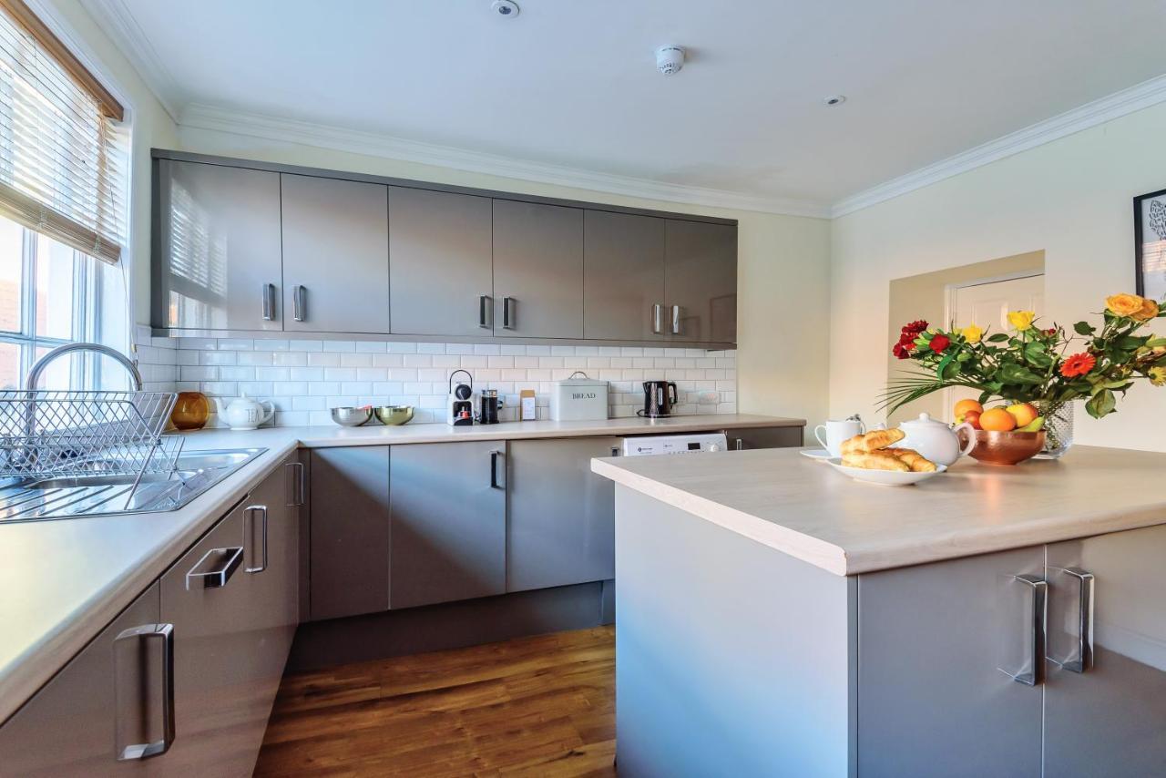 37A Stonegate Loft Apartment ยอร์ค ภายนอก รูปภาพ