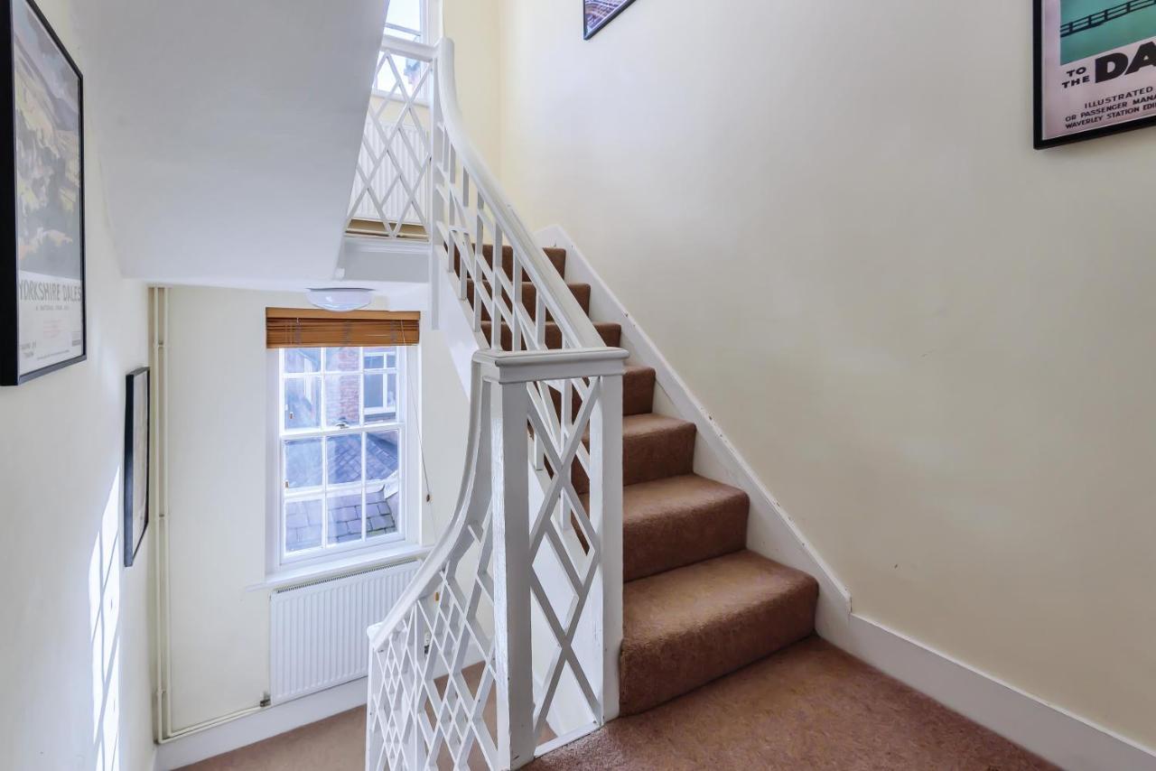 37A Stonegate Loft Apartment ยอร์ค ภายนอก รูปภาพ
